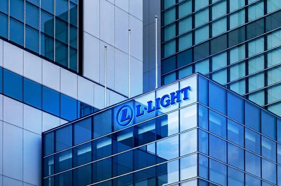 엘라이트 홈페이지가 새롭게 리뉴얼 되었습니다.